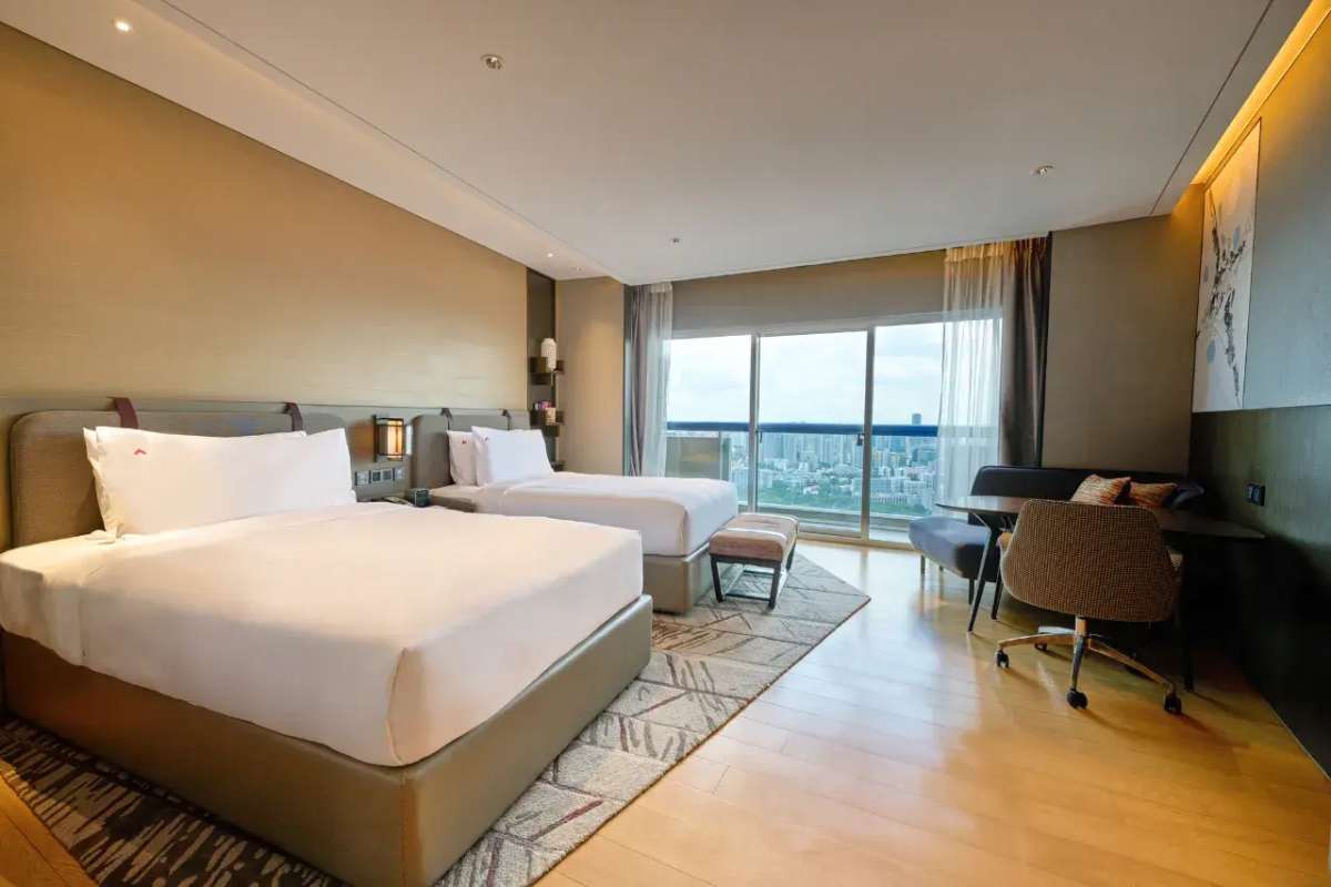Executive Harbour View King Room with Balcony